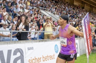 Jason Joseph célèbre sa victoire KEYSTONE/URS FLUEELER